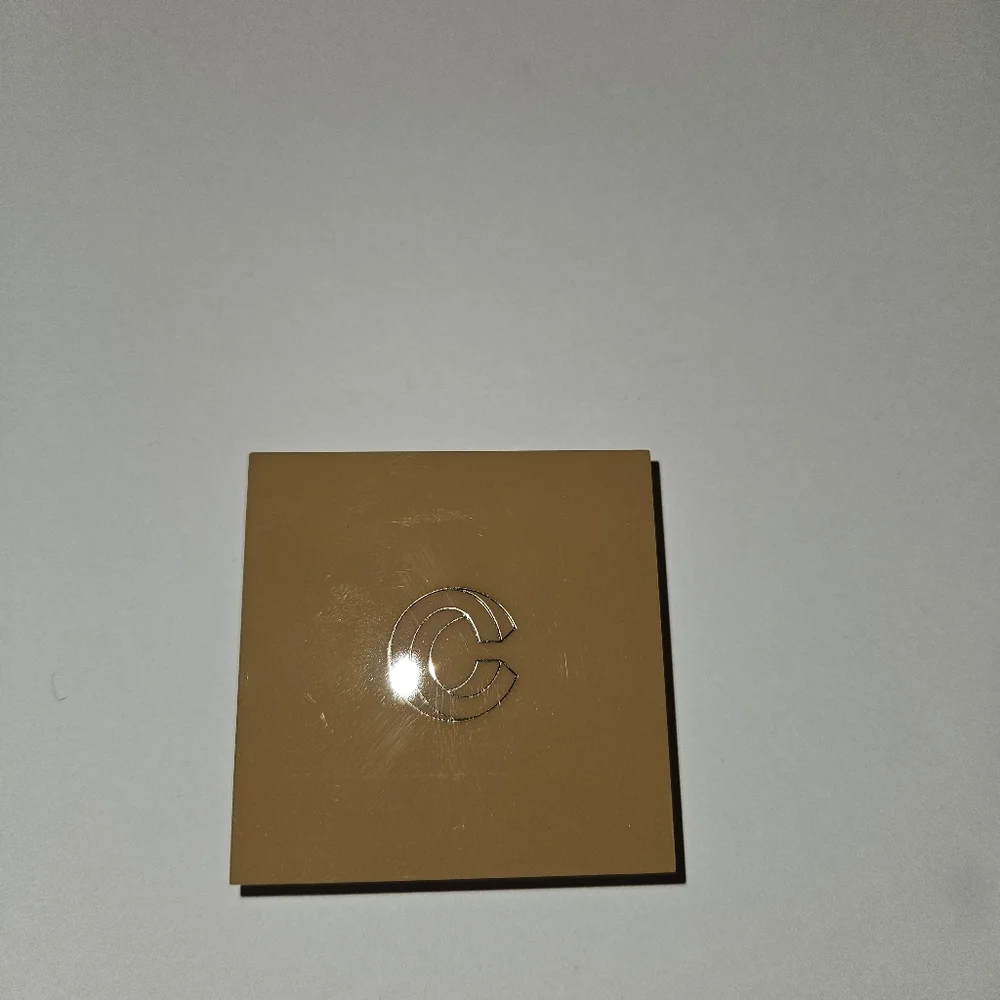 Complex Culture's Rosy Outlook Eyeshadow Palette - Picture 3 of 5